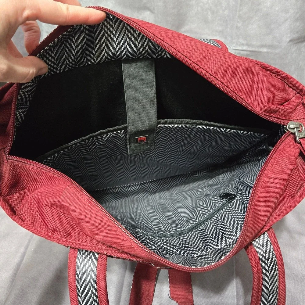 OGIO‎ Hamptons Tote Bag Padded Laptop Executive Travel Bag Garnet Red